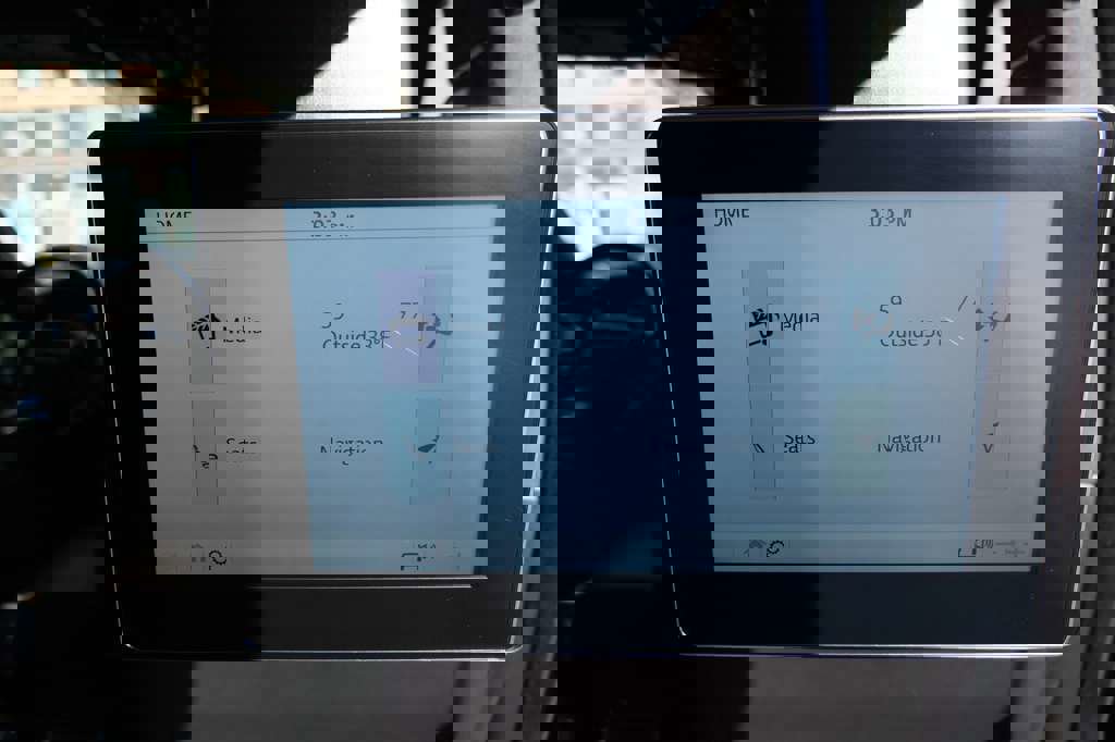 Used 2019 Land Rover Range Rover Autobiography image 34