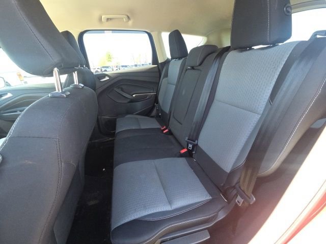 Used 2018 Ford Escape SE image 17