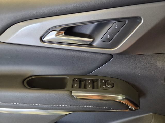 New 2026 Chevrolet Traverse LT w/ Driver Confidence Package FWD image 27