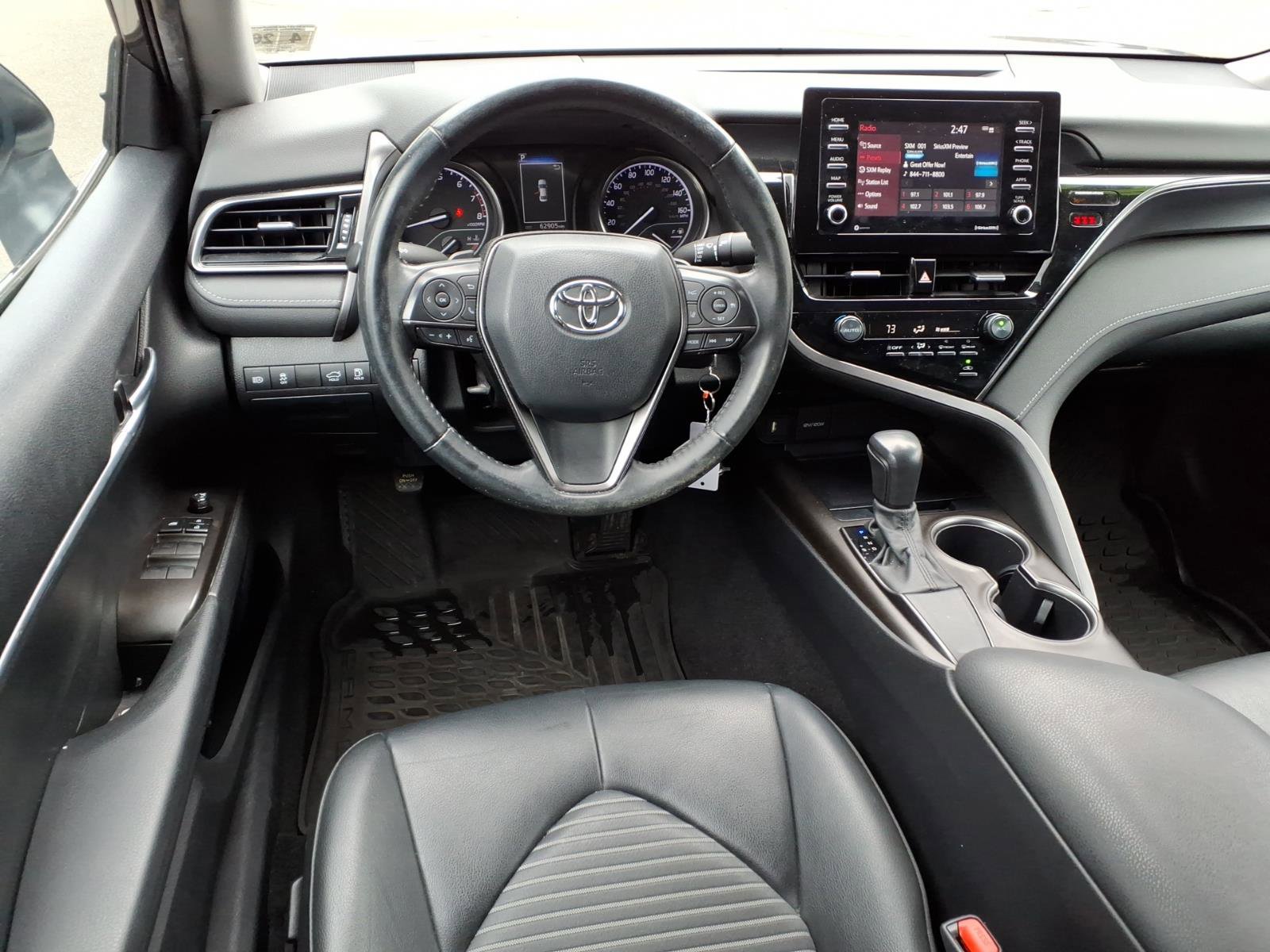 Used 2021 Toyota Camry SE image 8