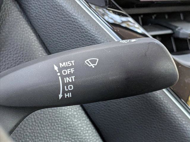 Used 2025 Toyota Corolla LE image 9