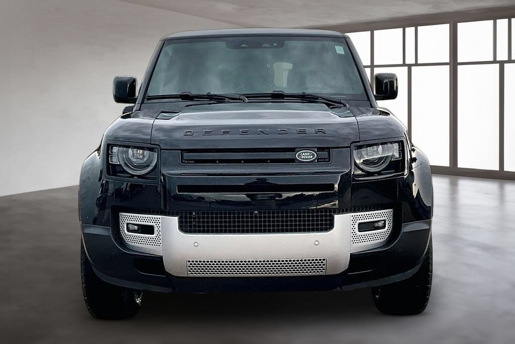Used 2025 Land Rover Defender 110 S AWD/4WD image 3