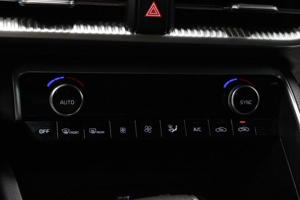 Used 2022 Kia K5 GT-Line FWD image 30