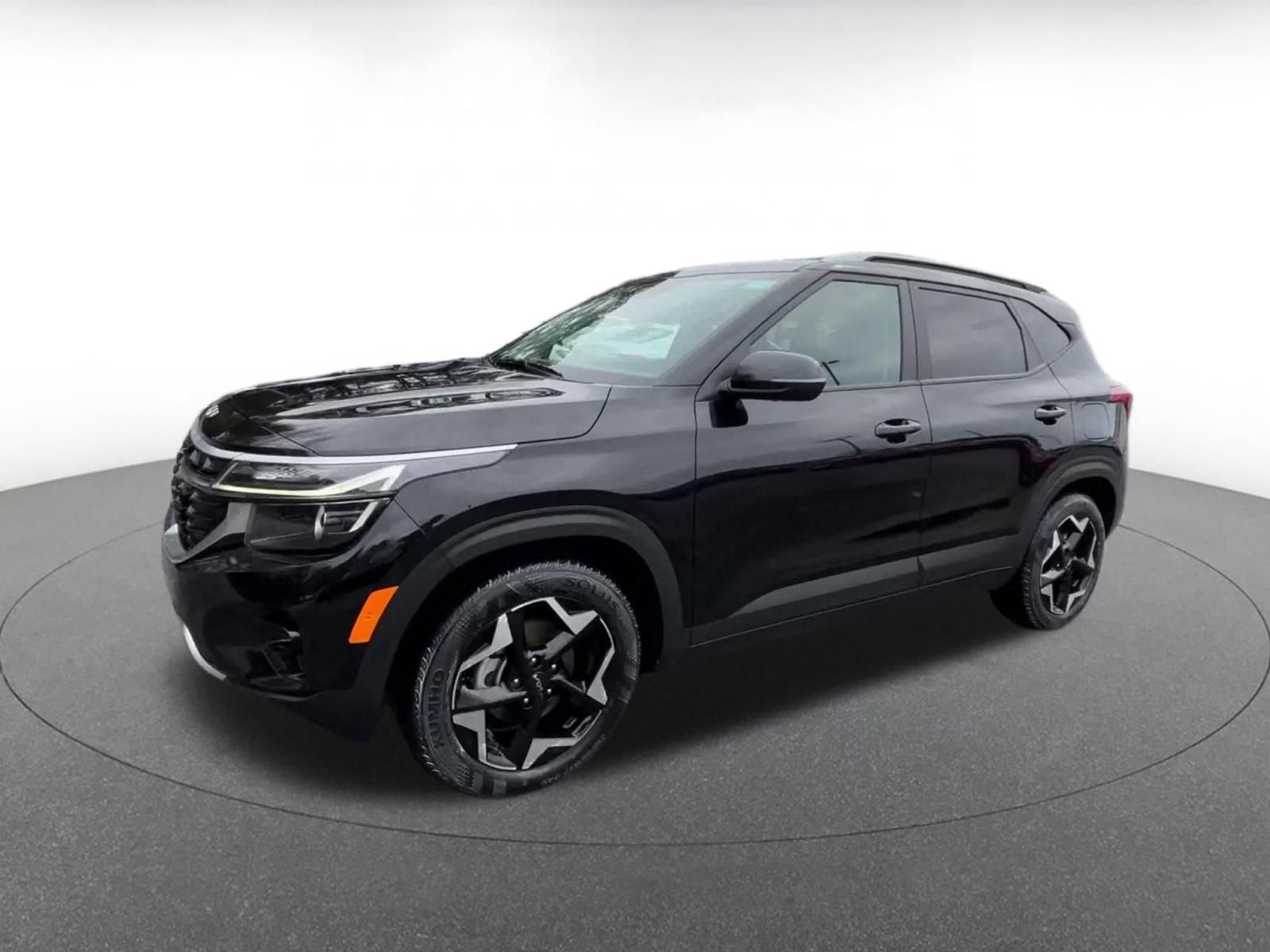 Used 2025 Kia Seltos S image 8