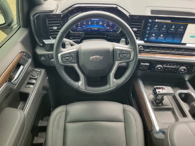 Used 2025 Chevrolet Silverado 1500 RST w/ Redline Edition AWD/4WD image 26