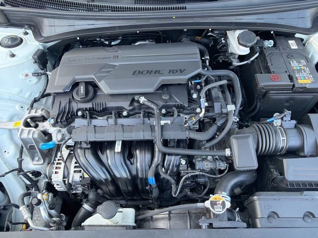 Certified 2025 Hyundai Elantra Sport FWD image 28