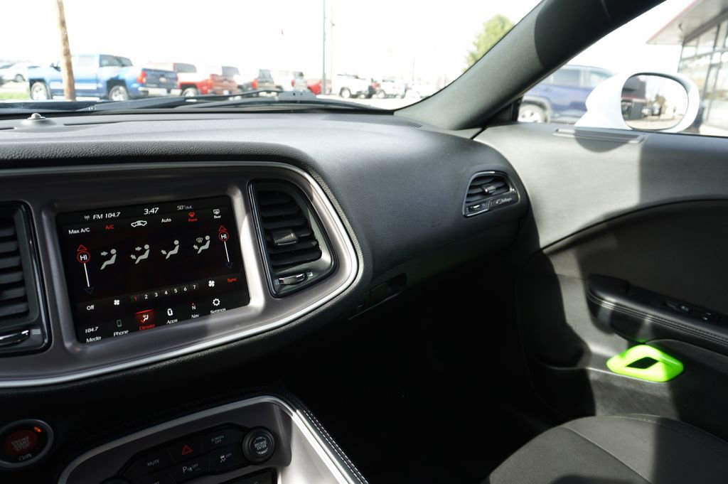 Used 2021 Dodge Challenger R/T w/ Blacktop Package image 18