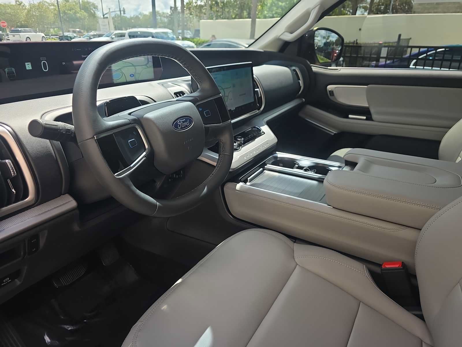Used 2026 Ford Expedition Active RWD image 24