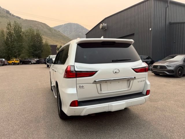 Used 2017 Lexus LX 570 4WD w/ Luxury Package image 11