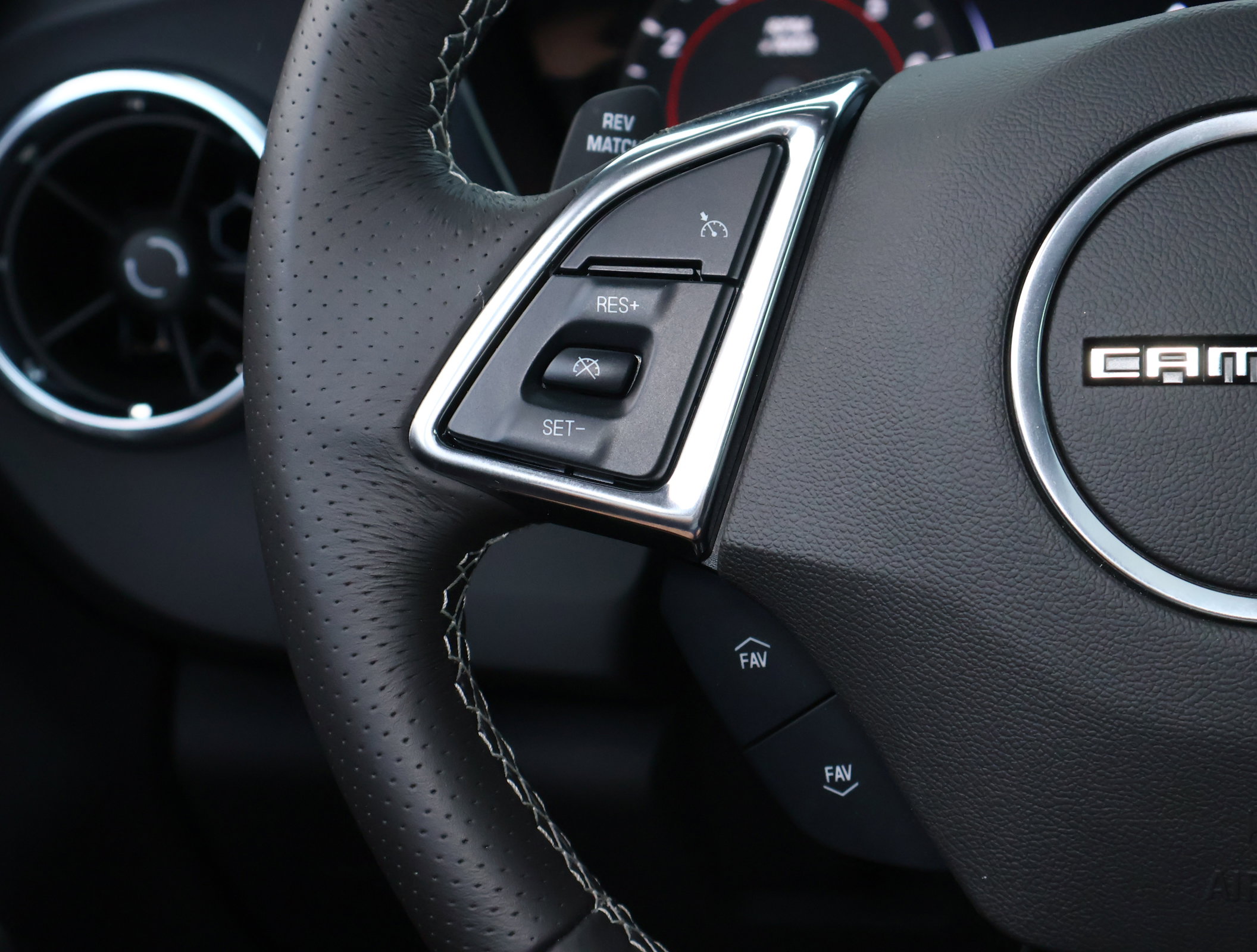 Used 2023 Chevrolet Camaro SS RWD image 13