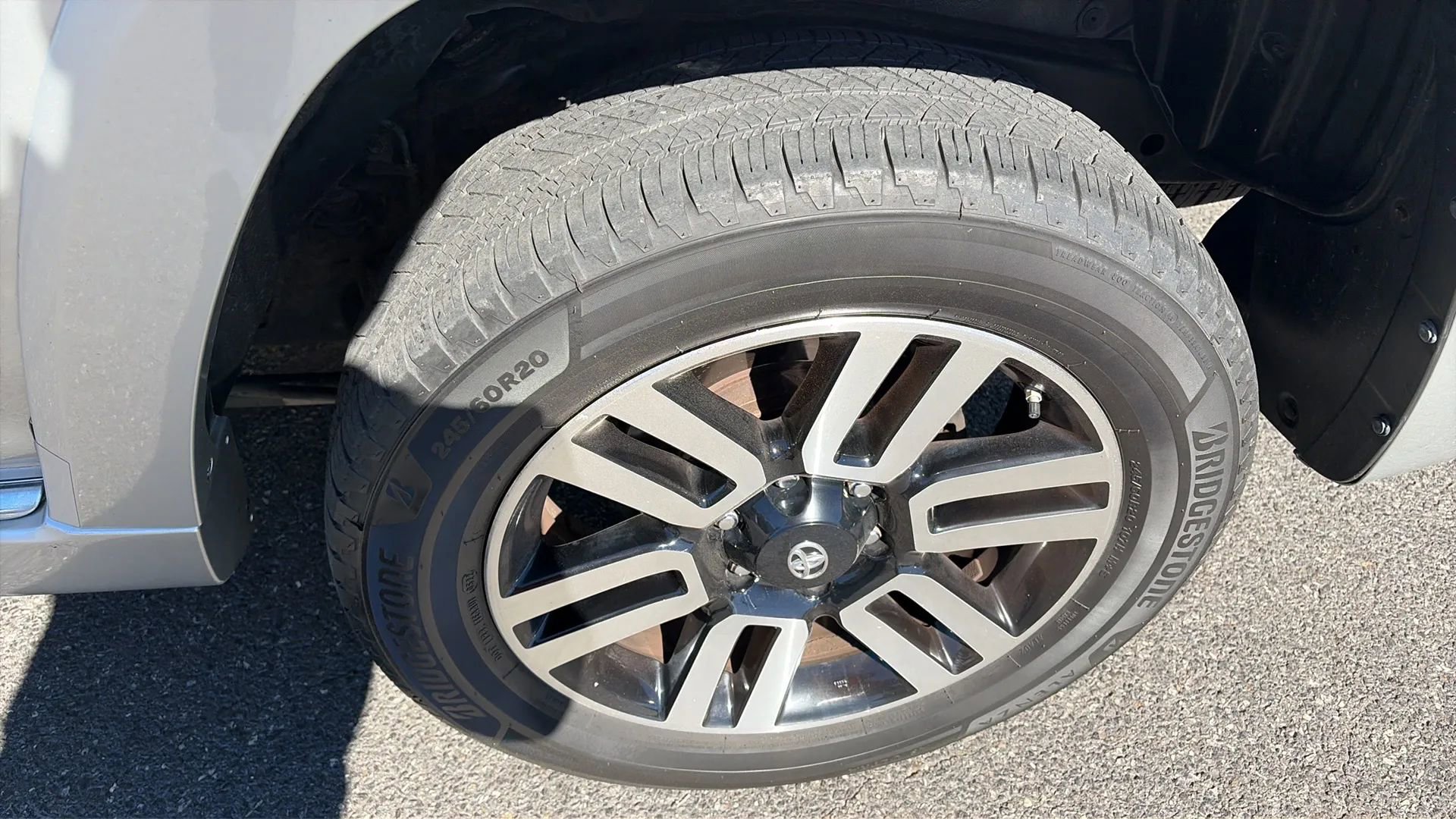 Used 2014 Toyota 4Runner Limited image 25