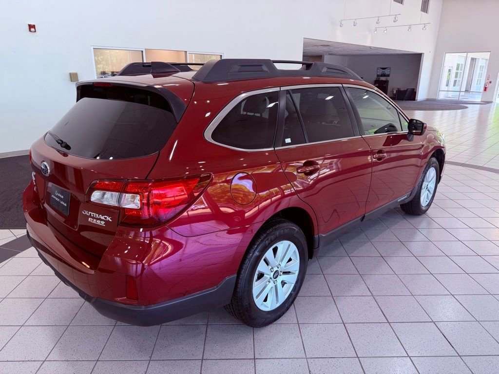 Used 2017 Subaru Outback 2.5i Premium AWD/4WD image 12