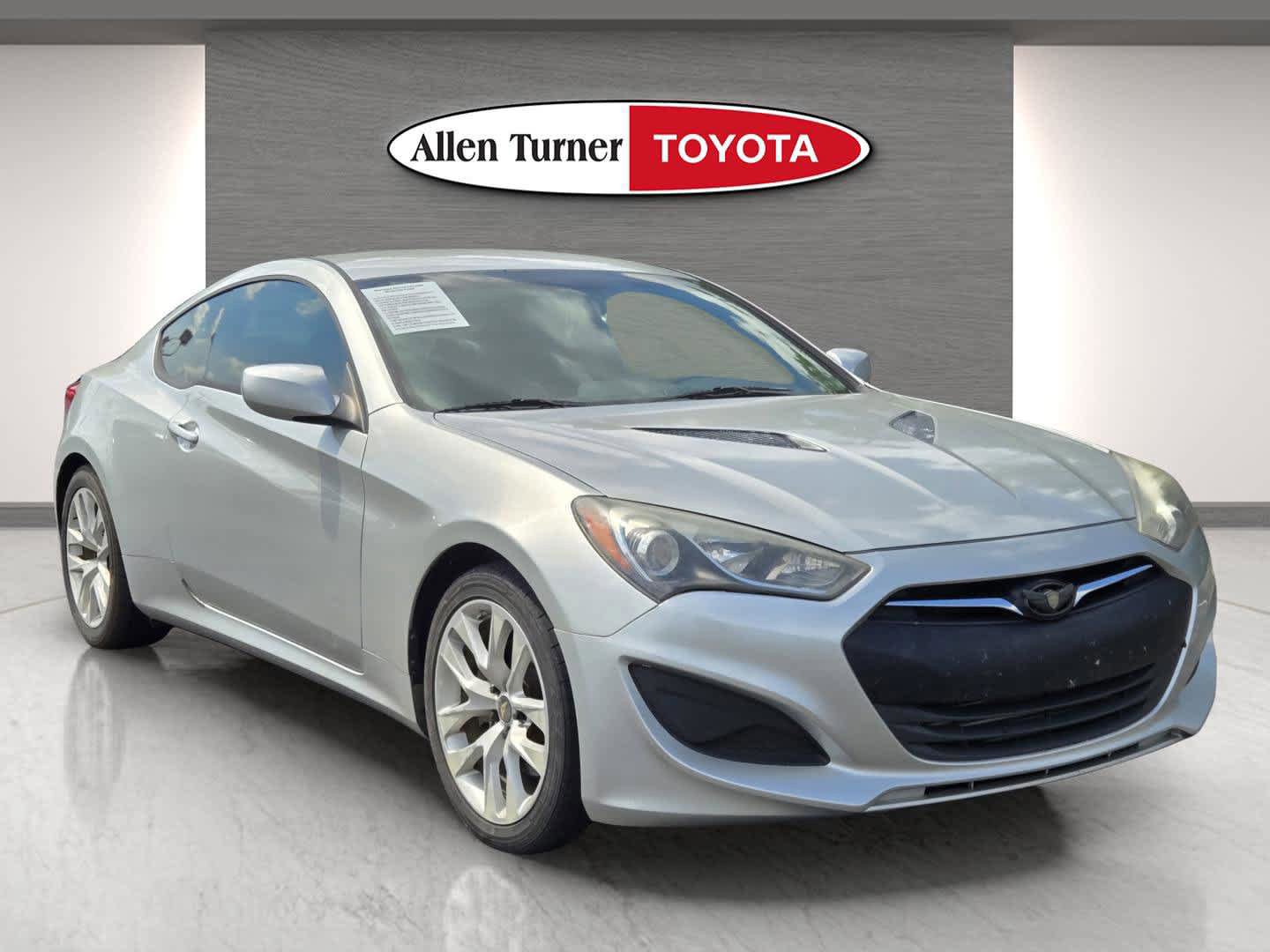 Used 2013 Hyundai Genesis 2.0T RWD video 1