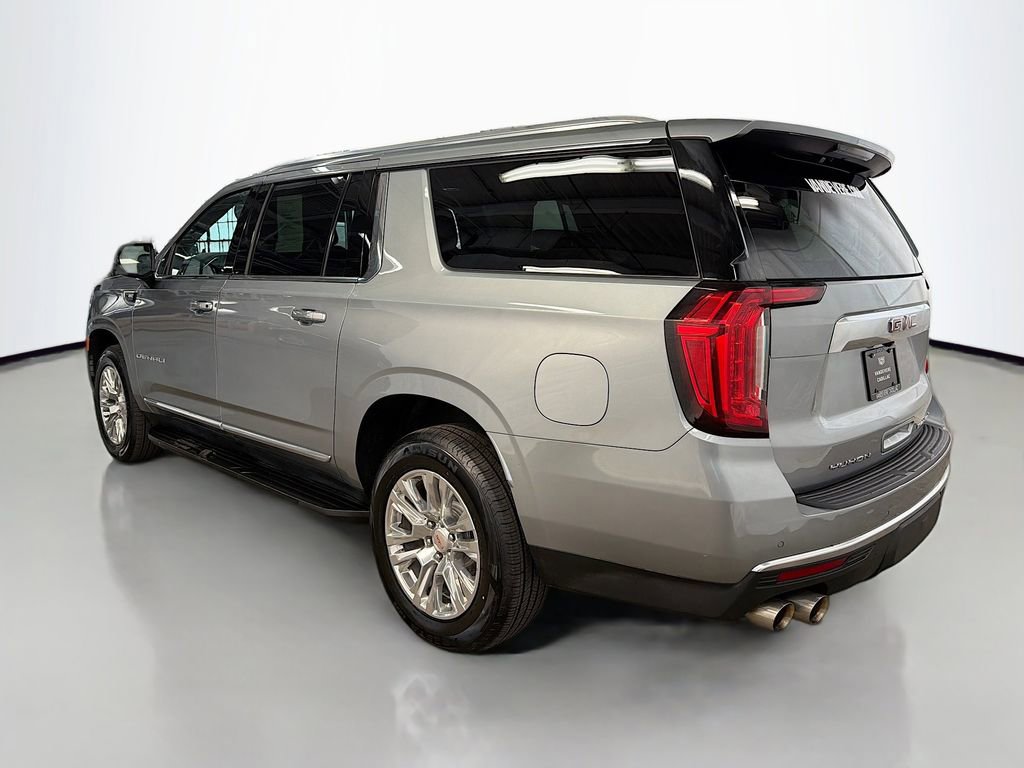 Used 2024 GMC Yukon XL Denali AWD/4WD image 5