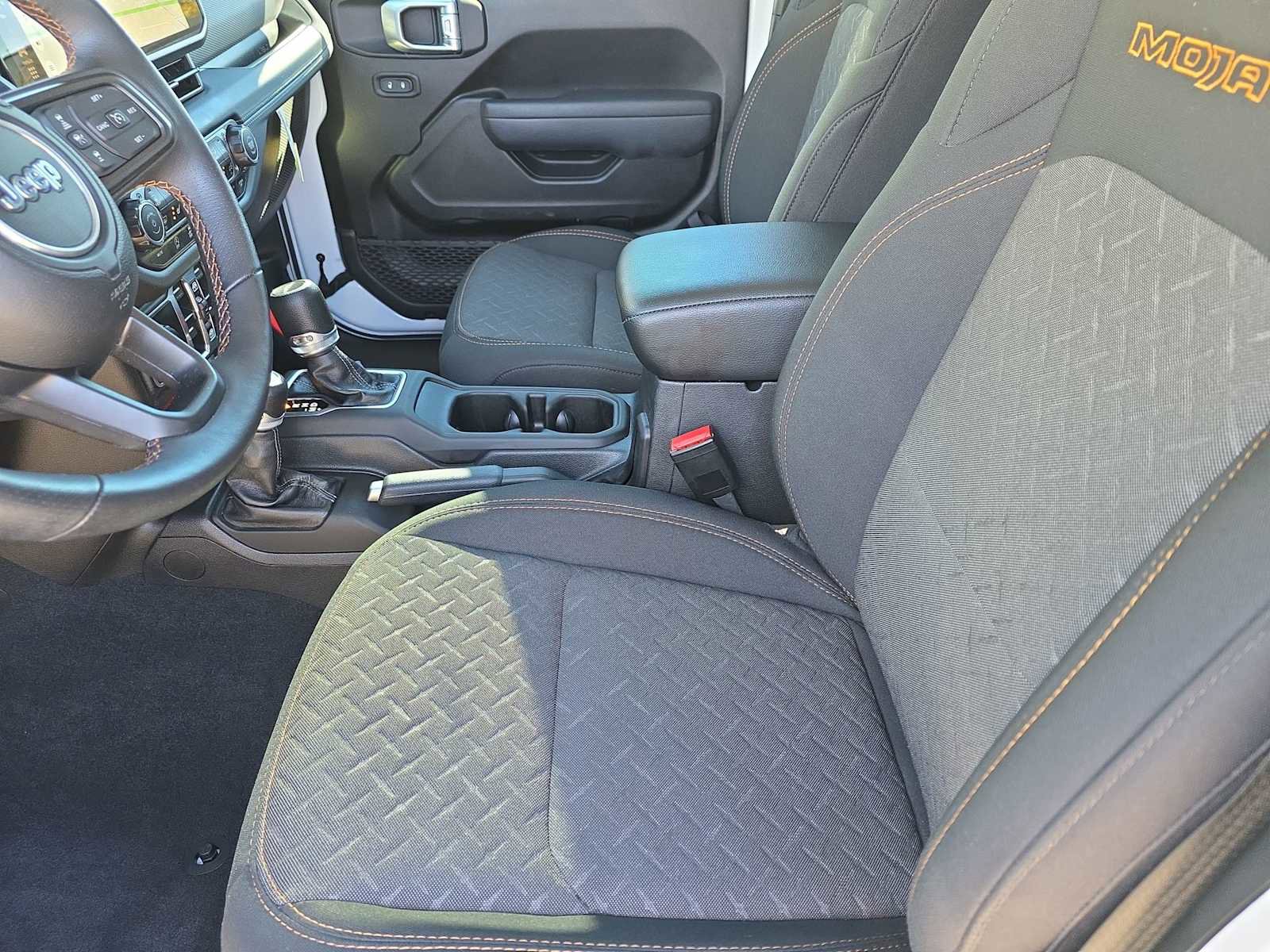 Certified 2024 Jeep Gladiator Mojave w/ Technology Group image 14