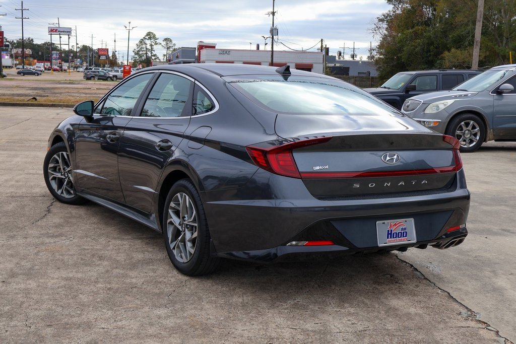 Used 2022 Hyundai Sonata SEL image 2