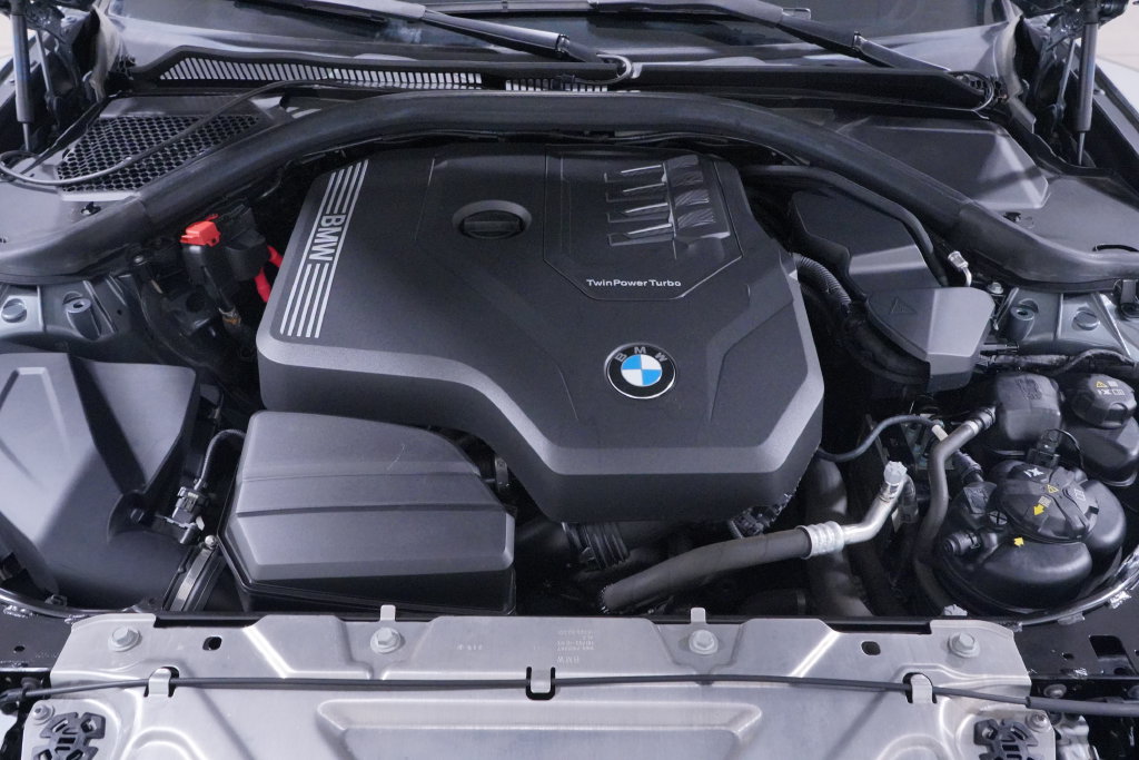 Used 2024 BMW 330i Sedan w/ Convenience Package RWD image 25