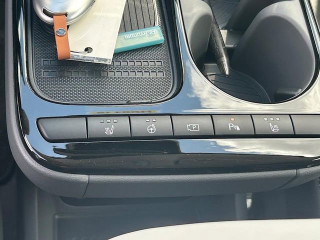 New 2025 Hyundai Ioniq 5 SEL image 18