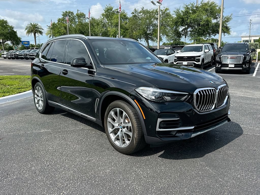 Used 2023 BMW X5 sDrive40i w/ Premium Package RWD image 3