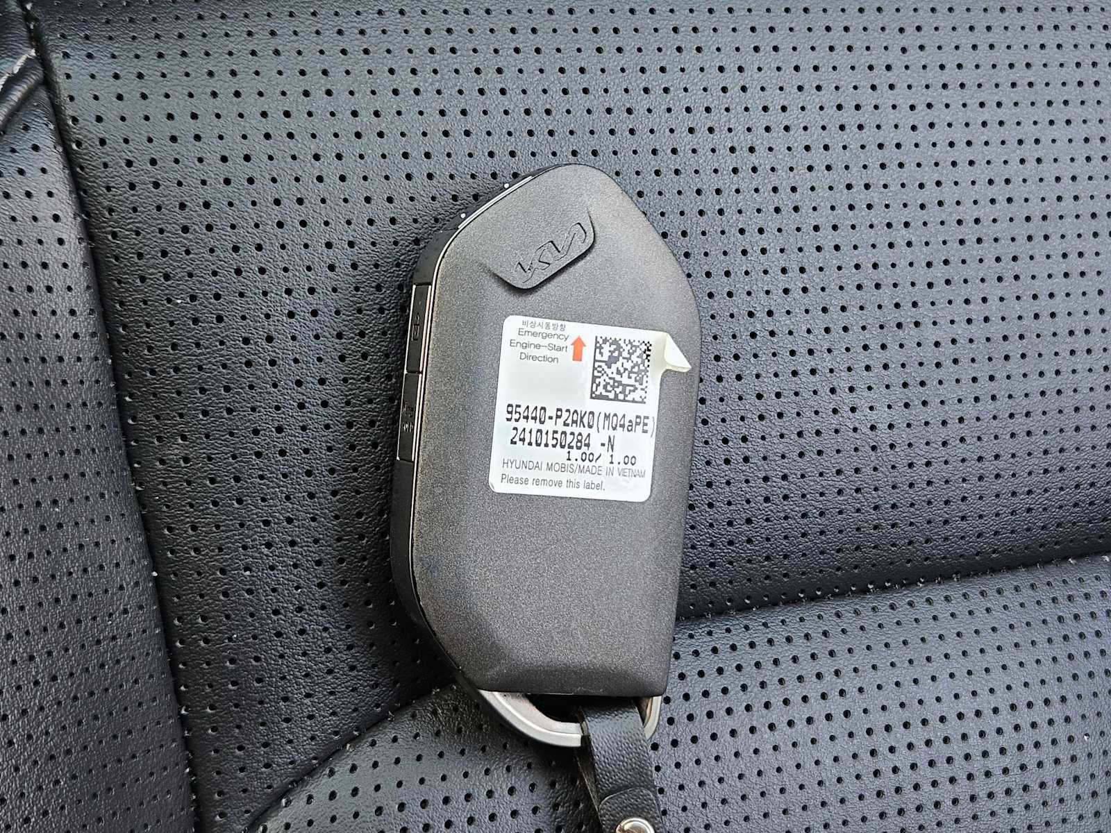 Certified 2025 Kia Sorento S w/ Panoramic Sunroof Package image 27