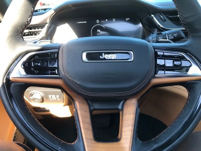 Used 2025 Jeep Grand Cherokee Summit image 23