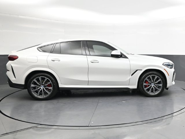 Used 2021 BMW X6 sDrive40i RWD image 3