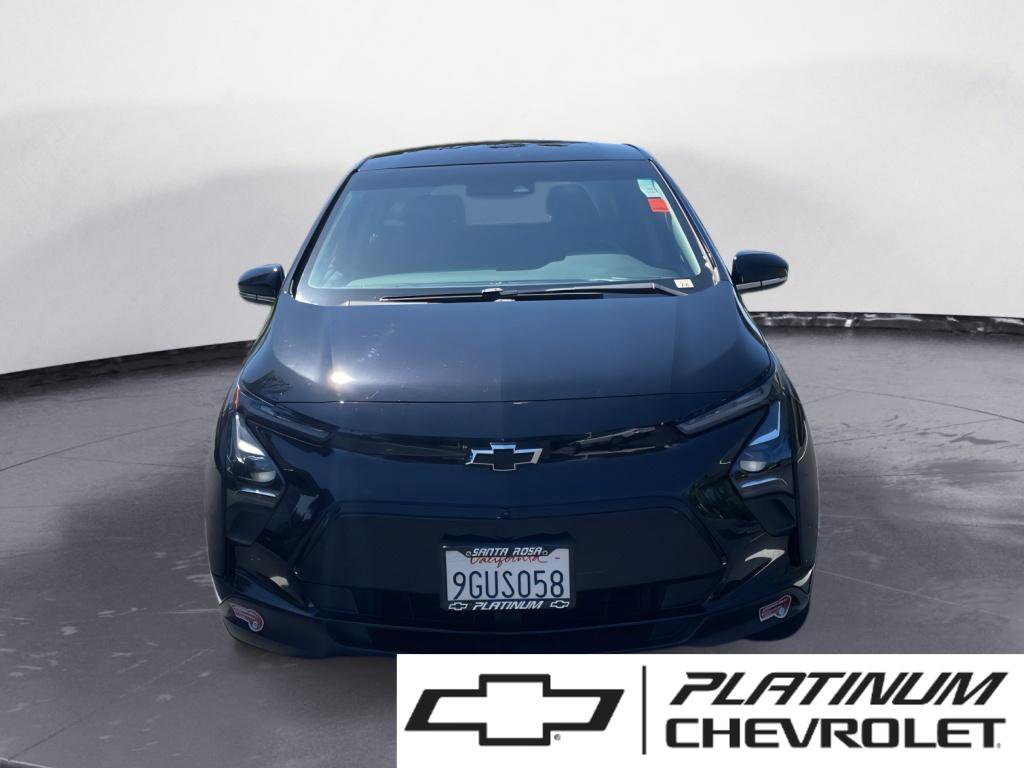 Used 2023 Chevrolet Bolt LT w/ Infotainment Package FWD image 1