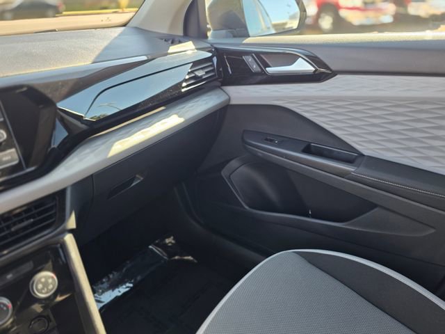 Used 2024 Volkswagen Taos S image 38