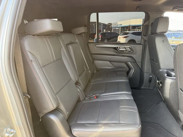 Certified 2025 Chevrolet Suburban RST image 31