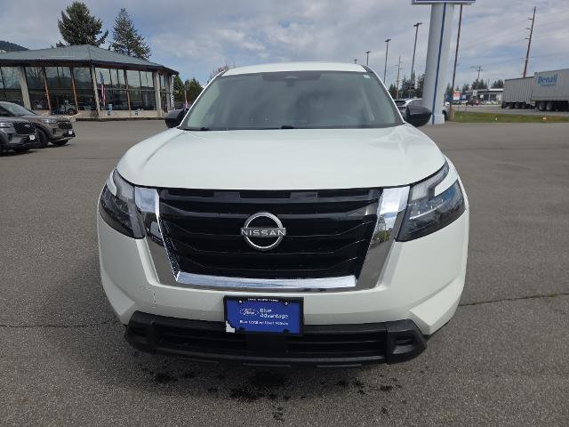 Used 2024 Nissan Pathfinder S AWD/4WD image 3