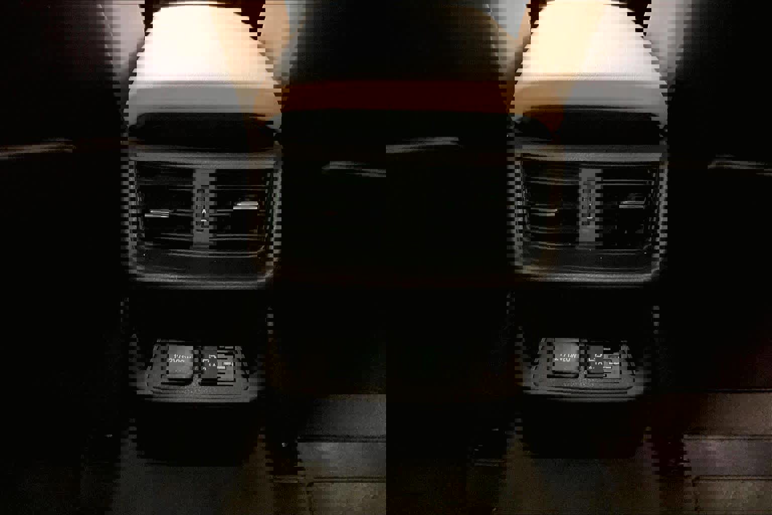 Used 2021 Lexus ES 300h Ultra Luxury w/ Accessory Package 2 image 34