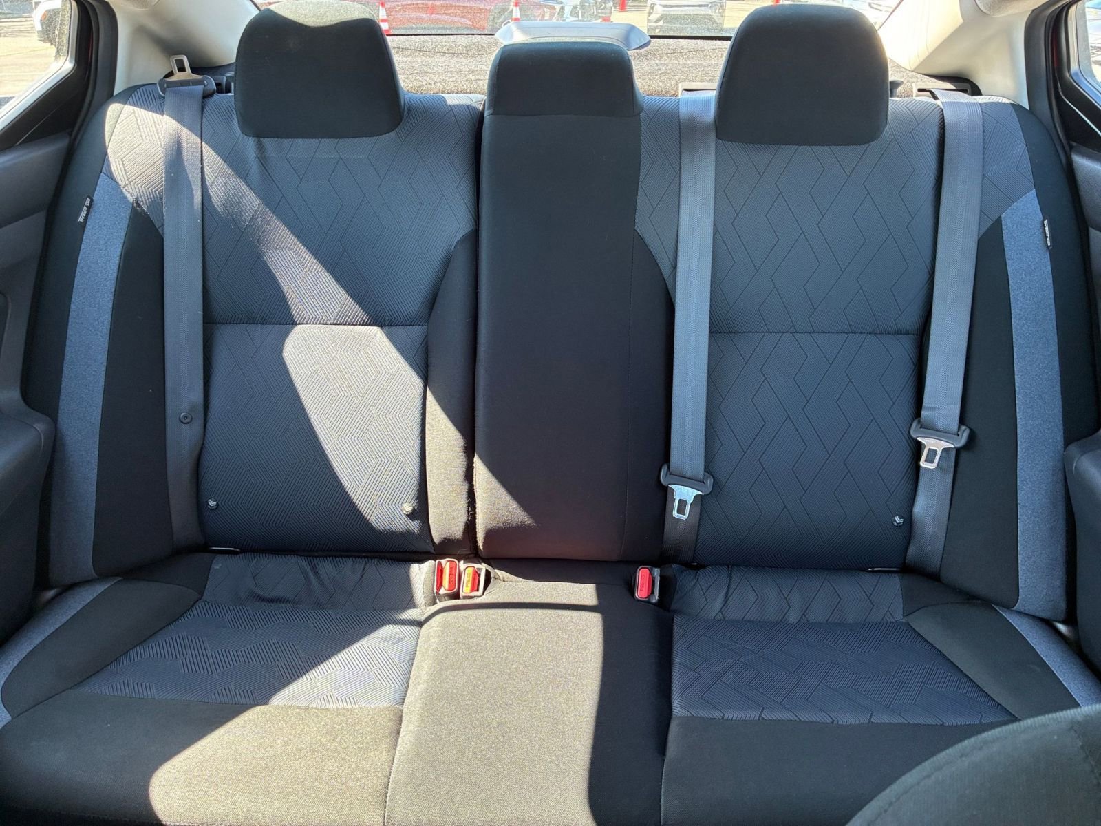 Used 2025 Nissan Versa SV w/ Trunk Package image 36