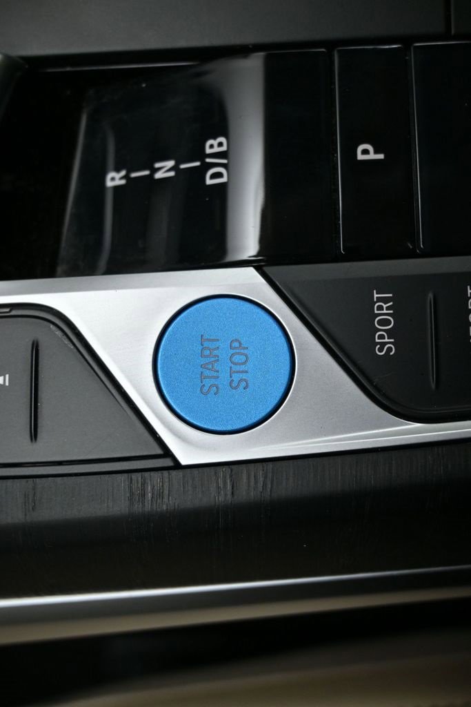 Used 2023 BMW i4 eDrive35 w/ Premium Package image 19