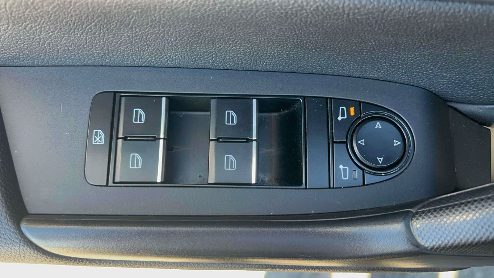 Used 2025 MAZDA CX-50 AWD 2.5 S w/ Preferred Package image 23