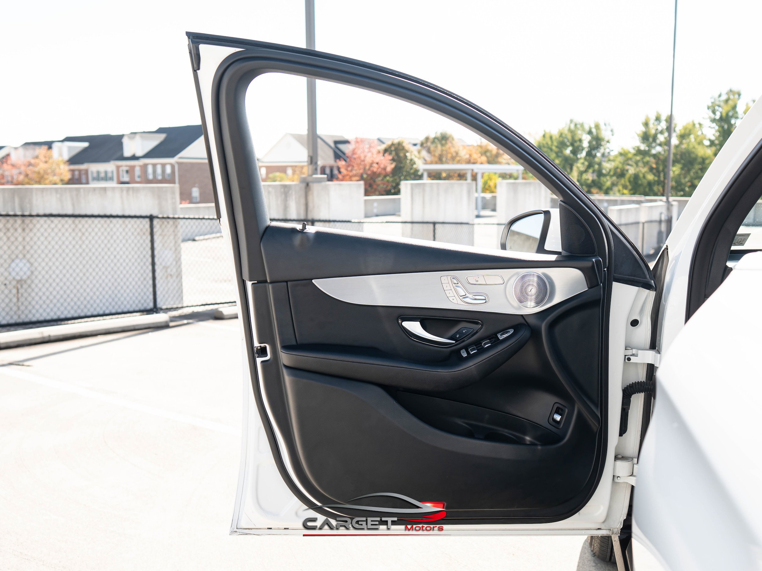 Used 2019 Mercedes-Benz GLC 300 4MATIC Coupe image 39