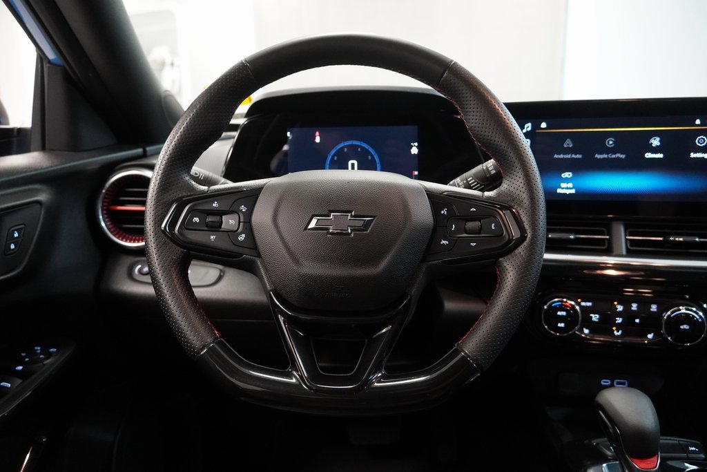 Used 2024 Chevrolet Trax RS w/ Sunroof Package image 19