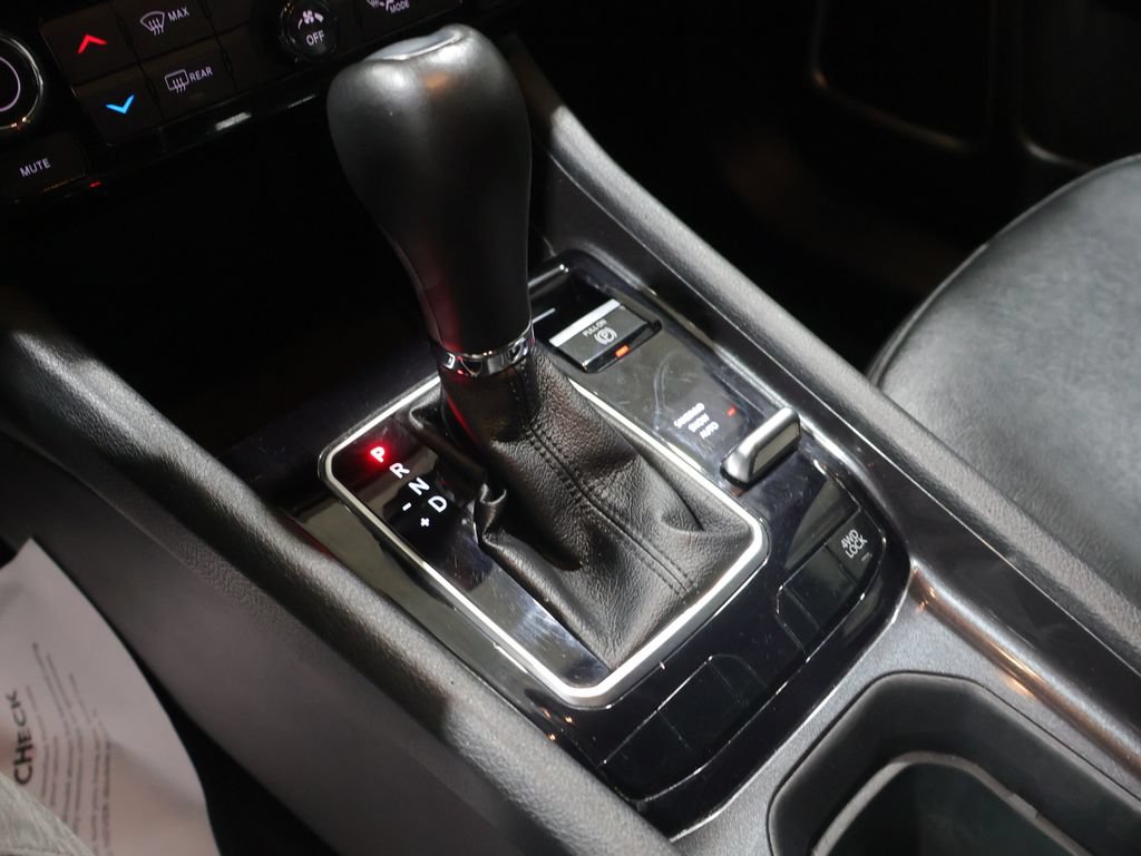 Used 2024 Jeep Compass Latitude AWD/4WD image 27