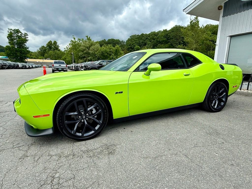 Used 2023 Dodge Challenger R/T w/ Blacktop Package image 15
