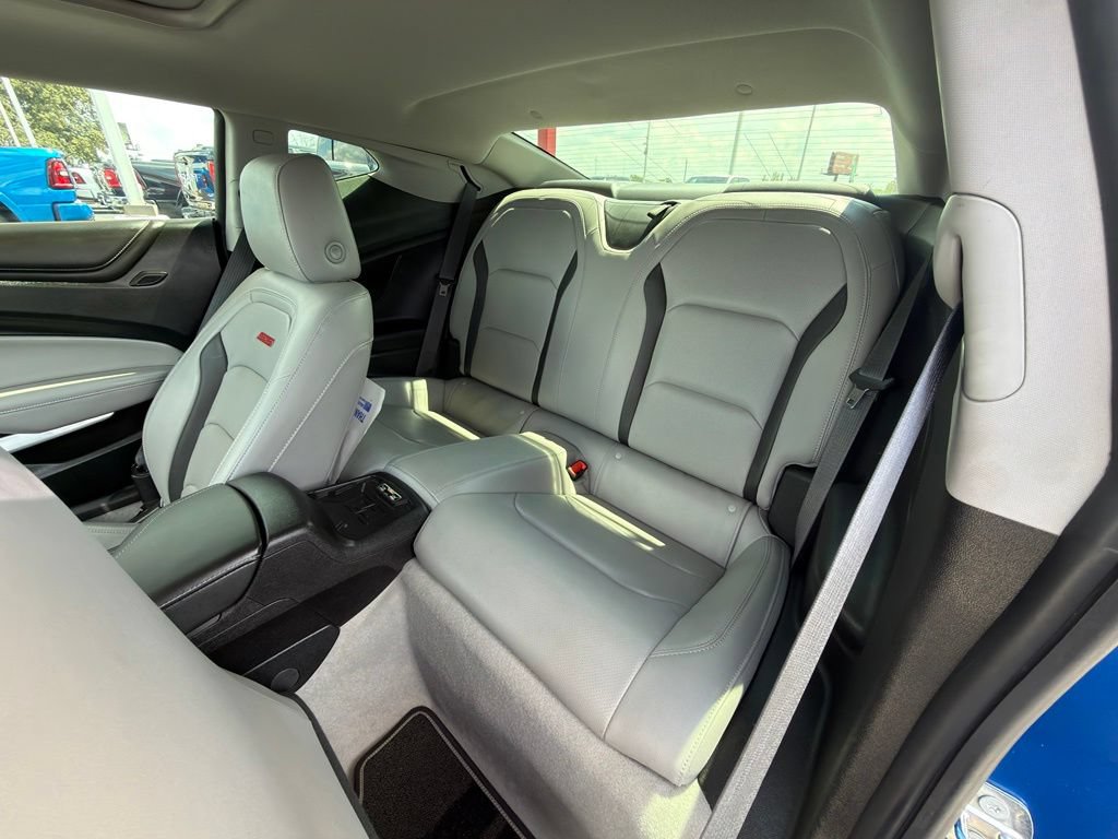 Used 2018 Chevrolet Camaro SS w/ LPO, Ground Effects Package RWD image 46