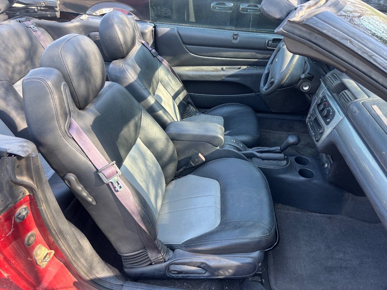 Used 2004 Chrysler Sebring GTC FWD image 18