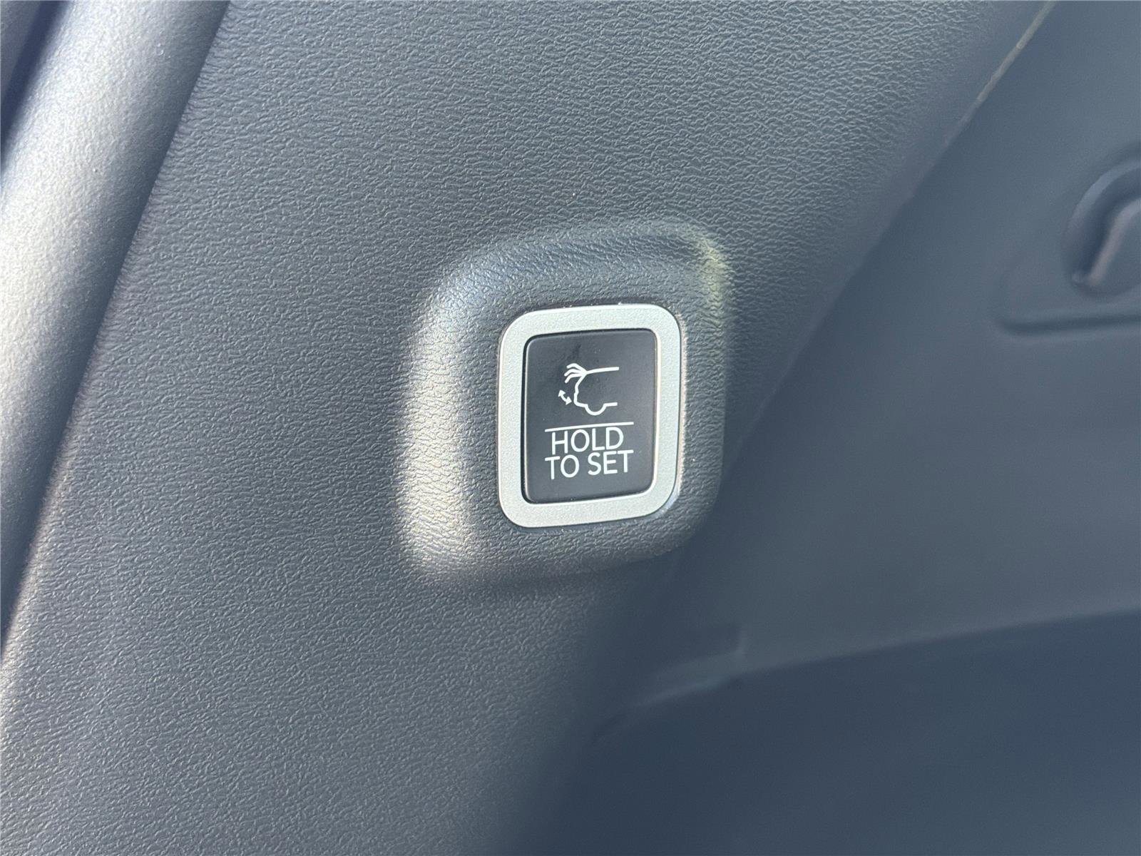 New 2026 Jeep Cherokee Limited image 19