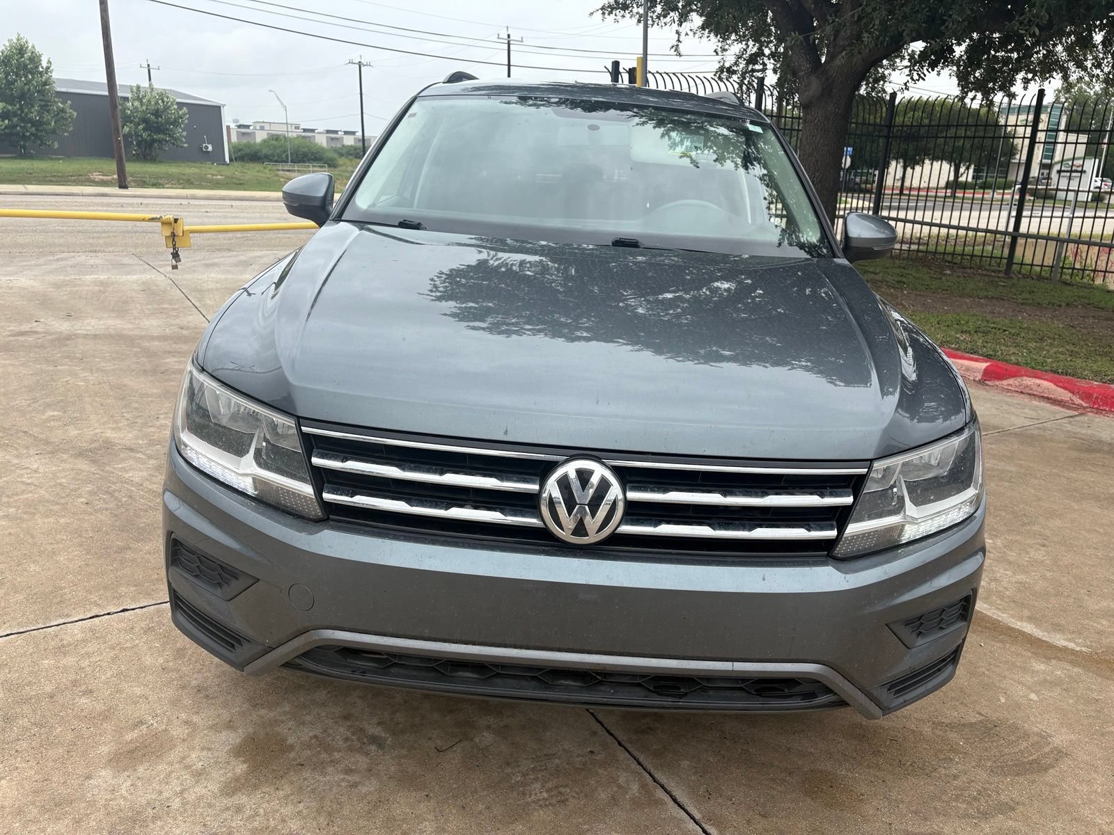 Used 2020 Volkswagen Tiguan S w/ 3rd Row Seat Package AWD/4WD image 6