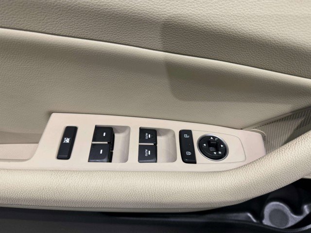 Used 2019 Hyundai Sonata Limited w/ Ultimate Package 04 image 23
