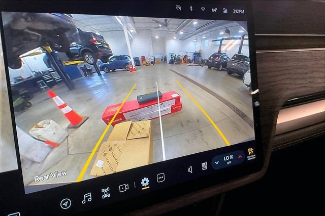Used 2023 Rivian R1S Adventure AWD/4WD image 20