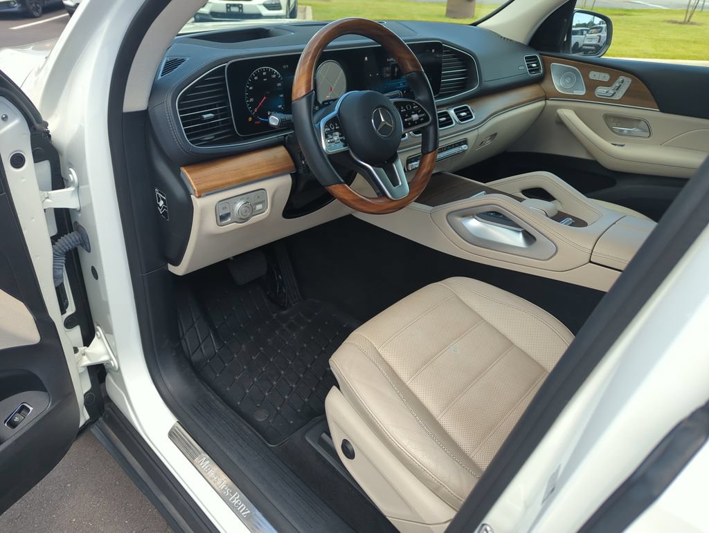 Used 2021 Mercedes-Benz GLS 450 4MATIC image 11