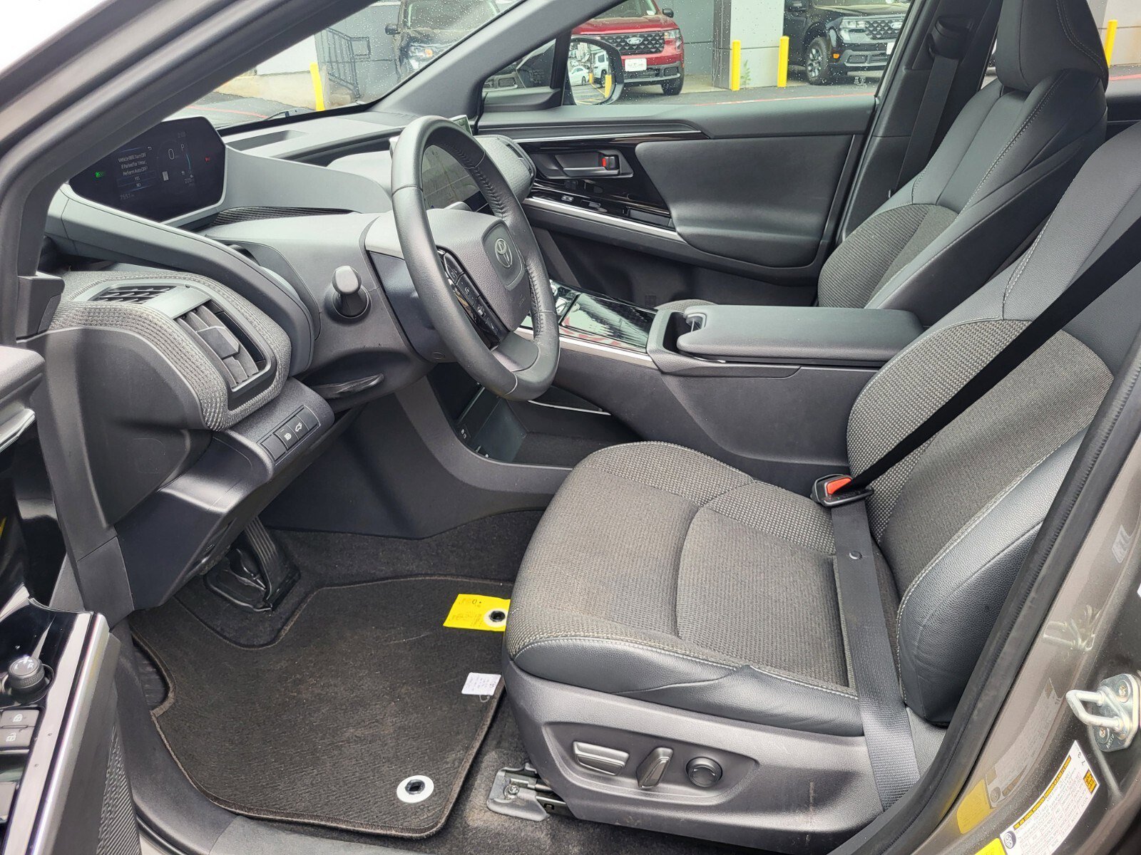 Used 2024 Toyota bZ4X AWD image 19
