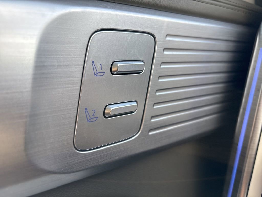 Certified 2025 Hyundai Santa Fe Calligraphy image 33