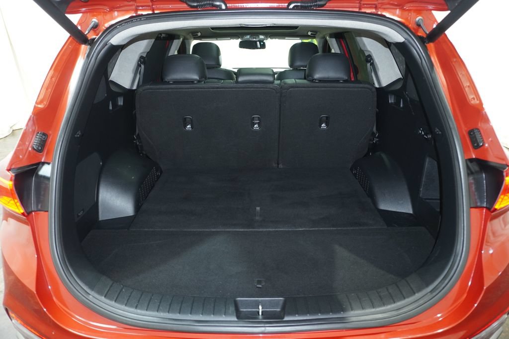 Used 2019 Hyundai Santa Fe AWD image 6