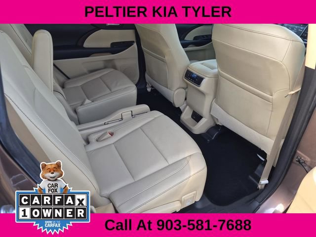 Used 2017 Toyota Highlander XLE image 19