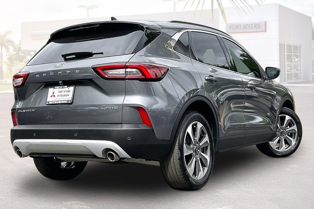 Used 2025 Ford Escape Platinum AWD/4WD image 33